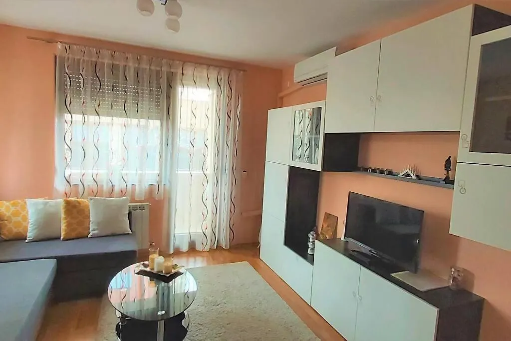 Mia'S Apartment, Stylish One Bedroom Suite Sofia